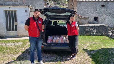 Crveni križ darivao korisnike usluga pomoć u kući i Ukrajince